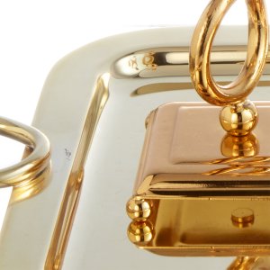 Golden Loop Elegant Candle Holder Set