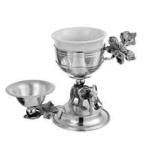 Silver-Plated Coffee Cup with Elephant Base and Leaf Accent – Majestic Symbolism in Brass