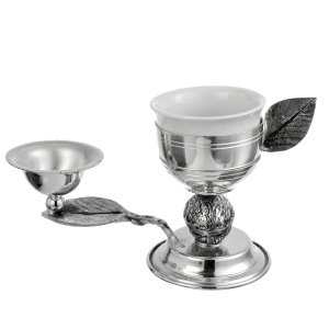 Silver-Plated Coffee Cup with Walnut Base and Leaf Details – Nature-Inspired Elegance in Brass