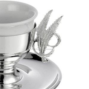 Silver-Plated Coffee Cup with Laurel Leaf Handle – Timeless Elegance in Brass