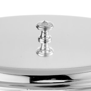 Oval Glass Casserole Dish with Silver Lid – Wide Rim